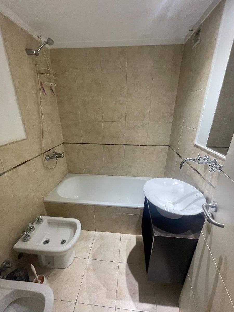 Departamento 2 ambientes con balcón en Lomas de Zamora. - 5