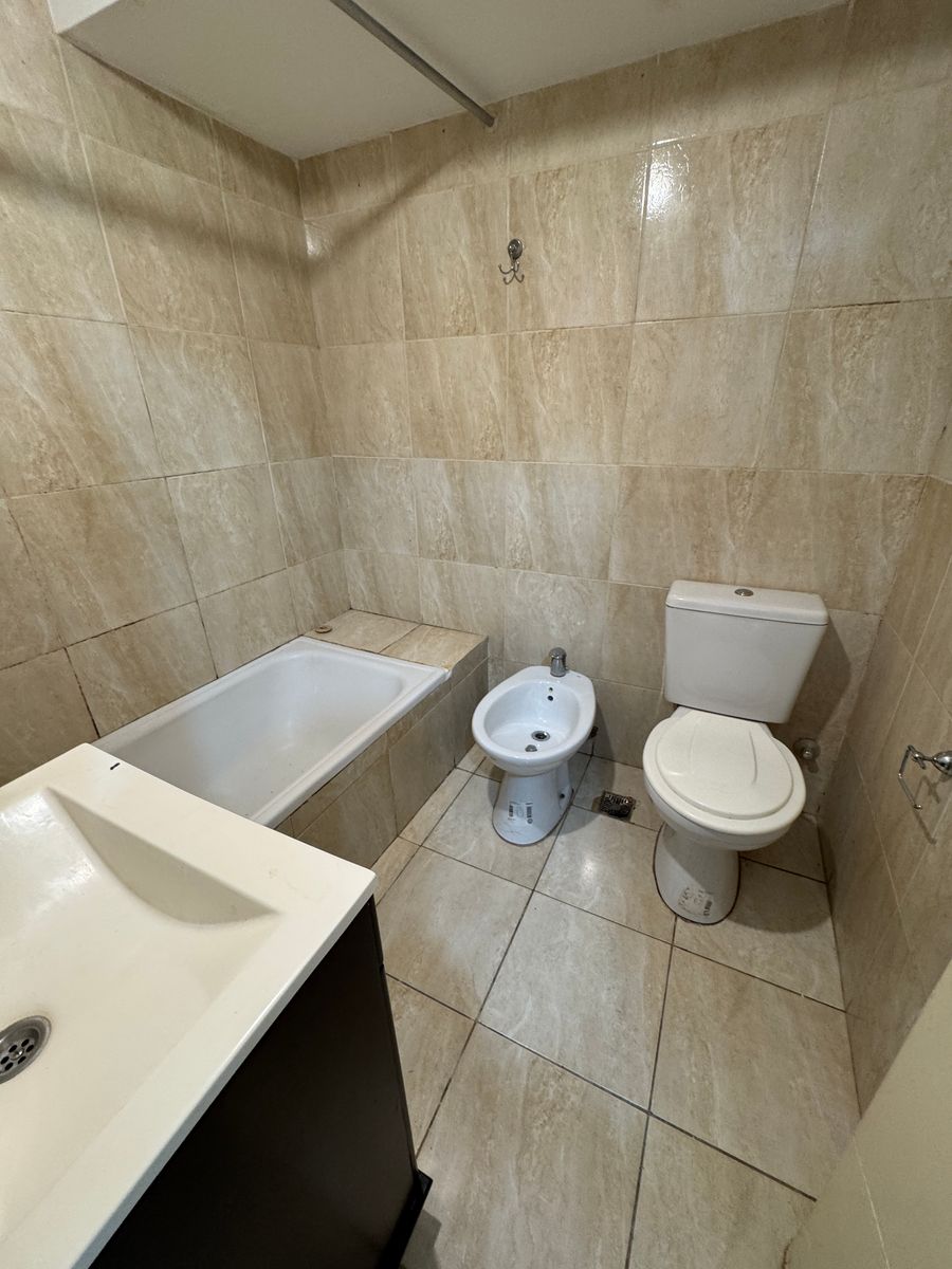 Hermoso monoambiente en Remedios de Escalada. - 11