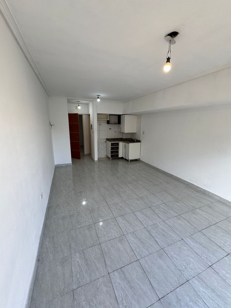 Hermoso monoambiente en Remedios de Escalada. - 13