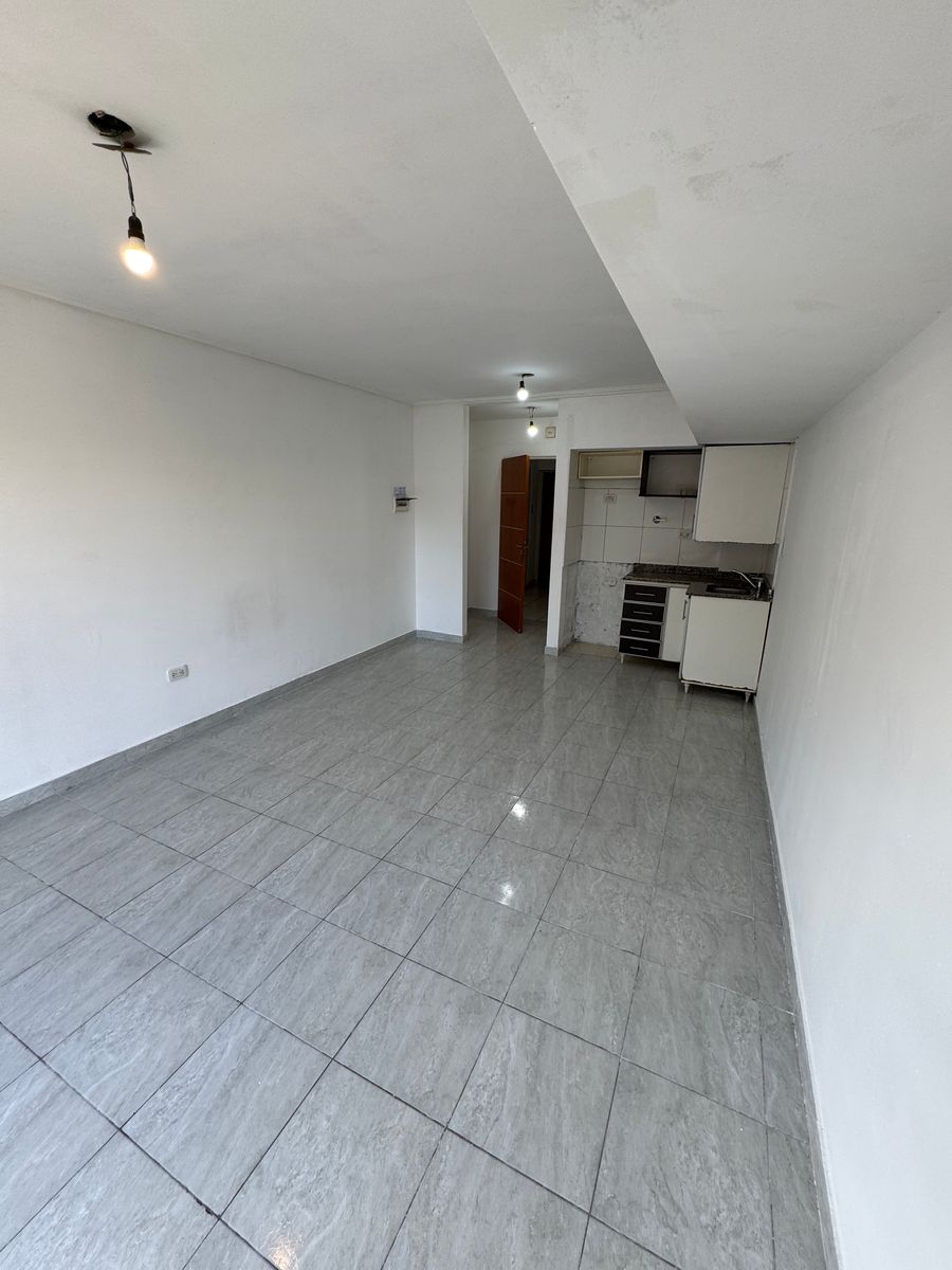Hermoso monoambiente en Remedios de Escalada. - 14