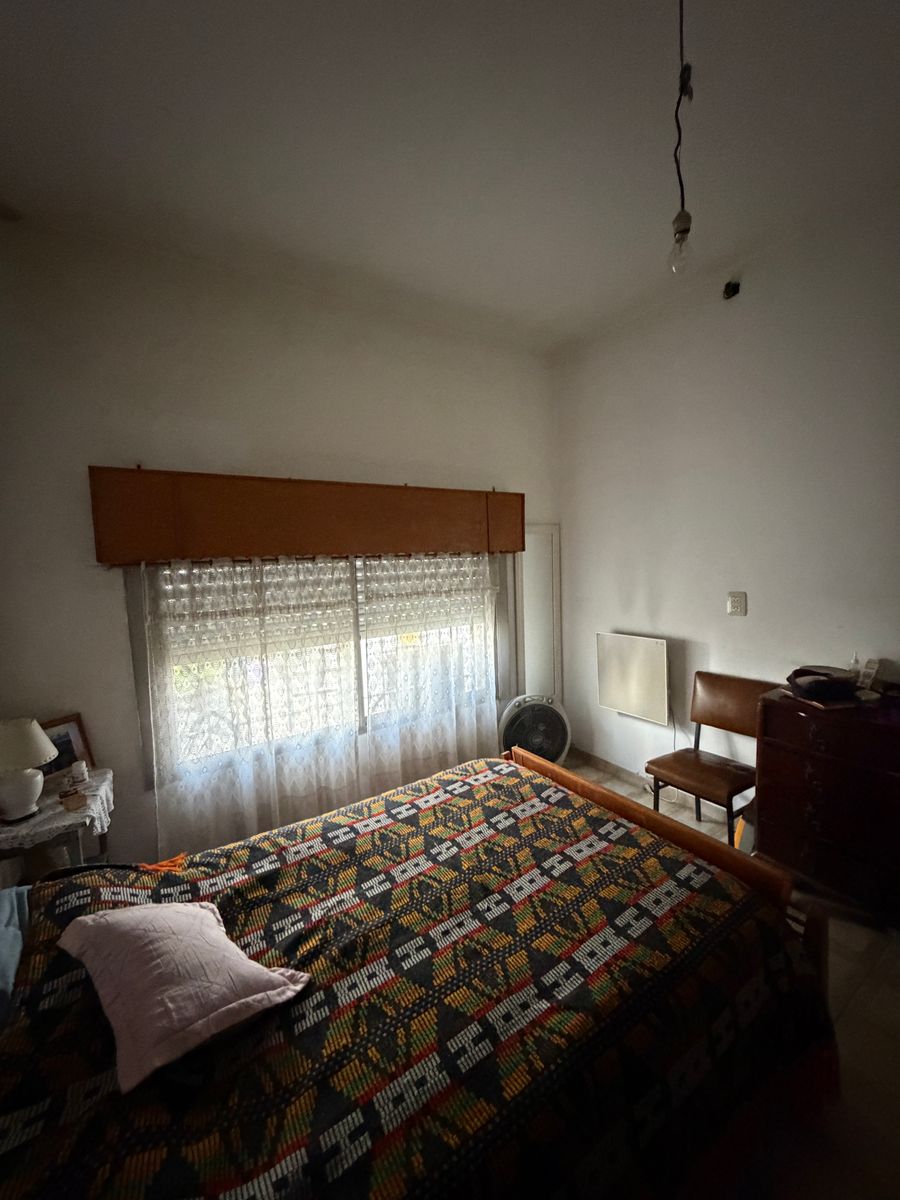 Casa con dos locales comerciales. - 17
