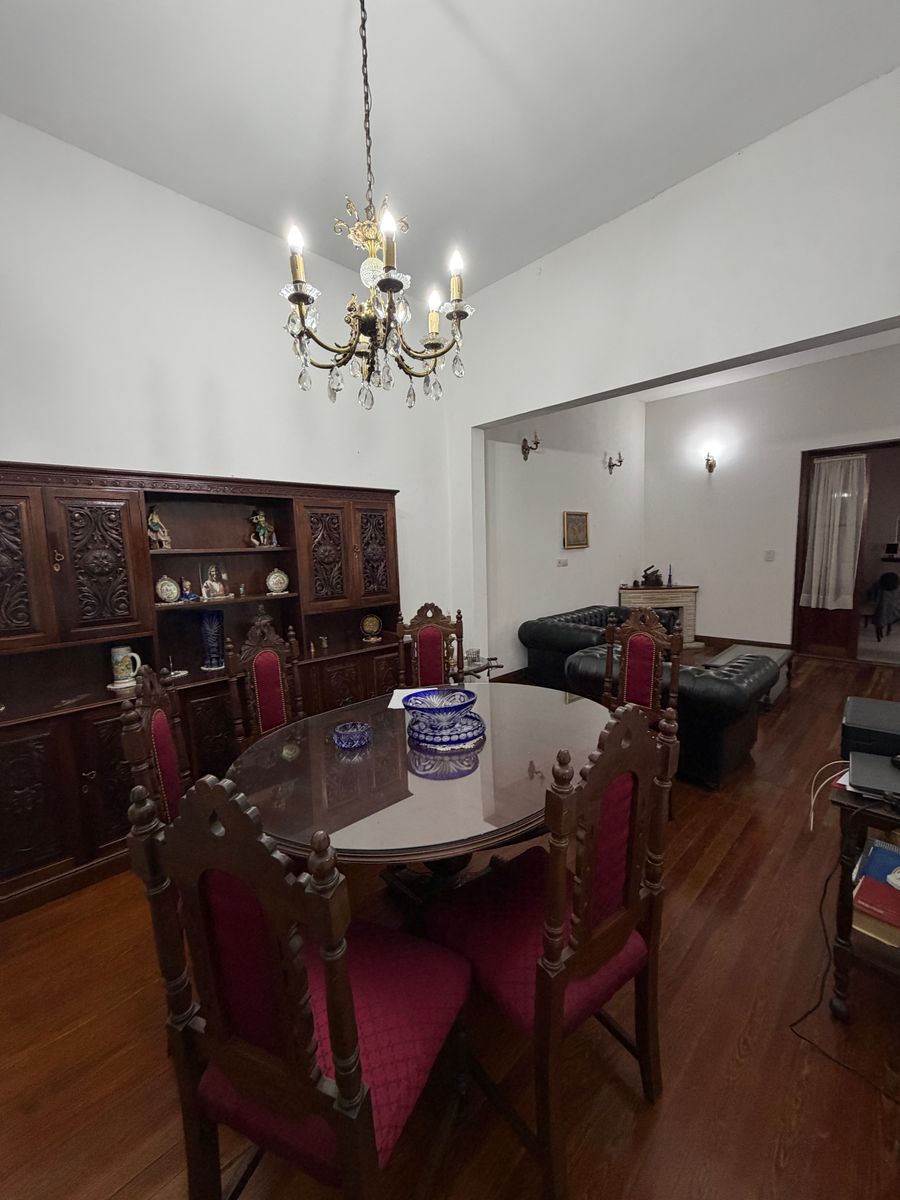 Casa en Excelente Ubicación en Banfield Oeste. - 4