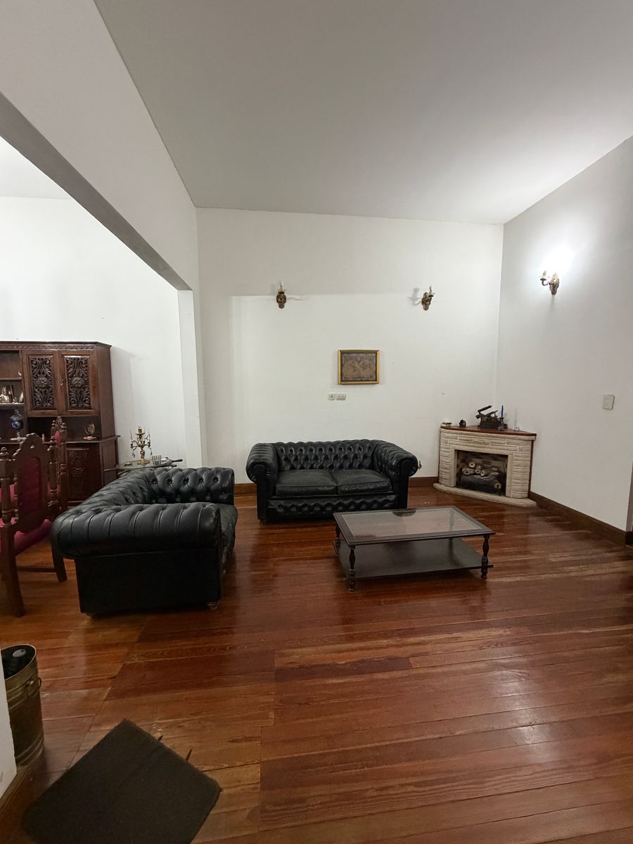 Casa en Excelente Ubicación en Banfield Oeste. - 7