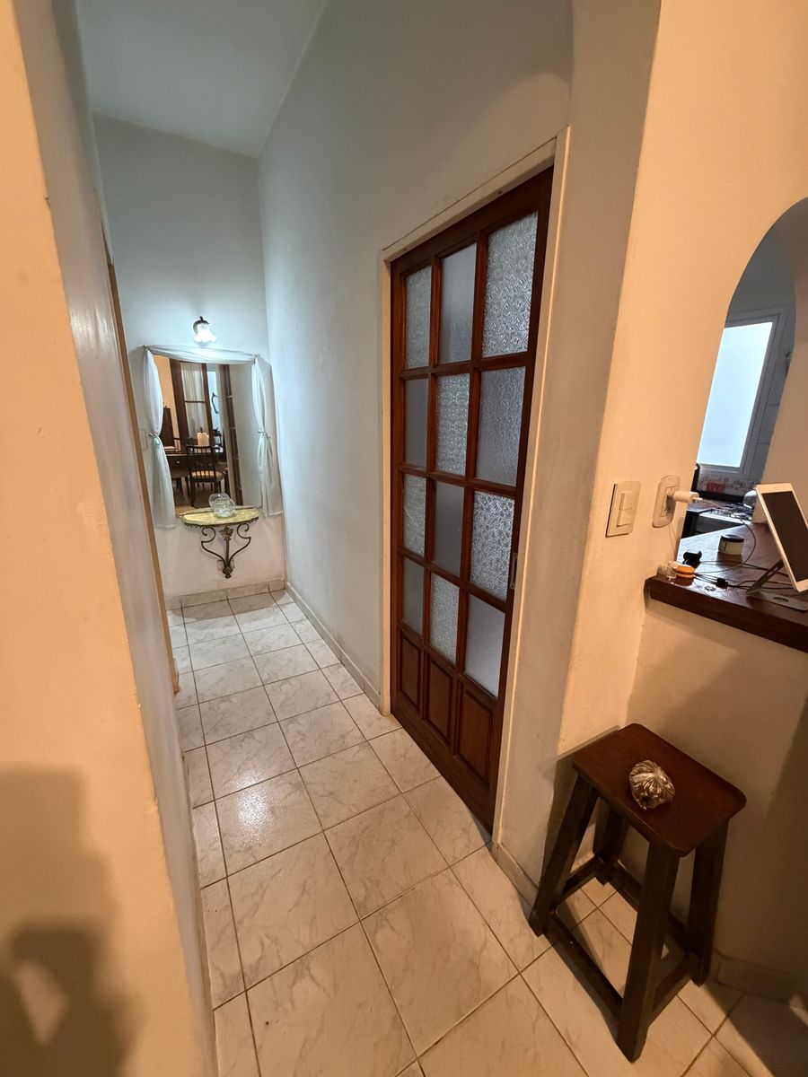 Casa en Excelente Ubicación en Banfield Oeste. - 10