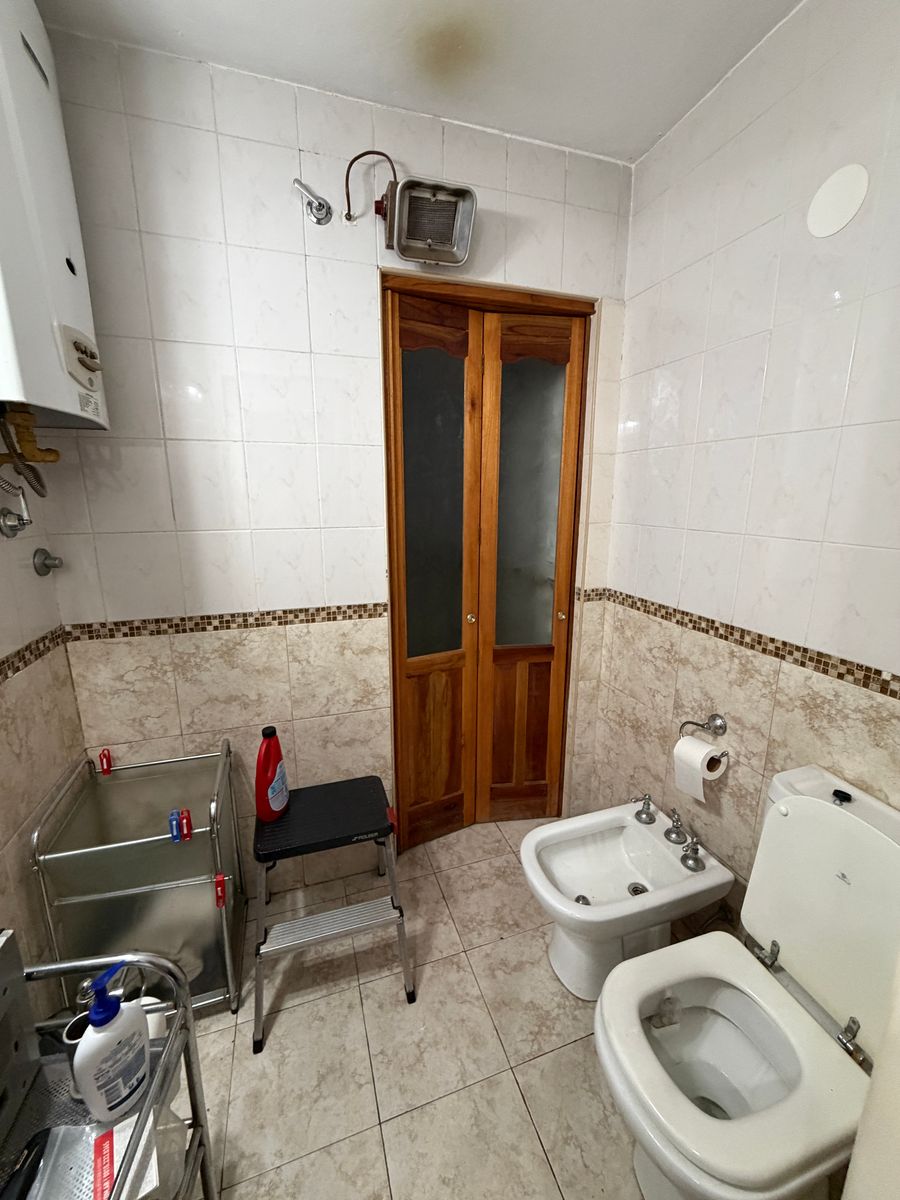Casa en Excelente Ubicación en Banfield Oeste. - 14