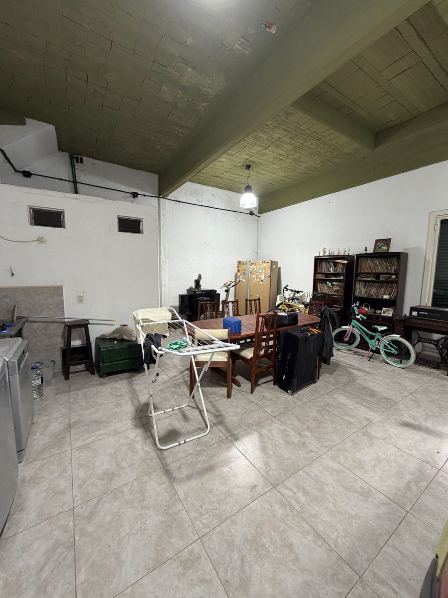 Casa en Excelente Ubicación en Banfield Oeste. - 22