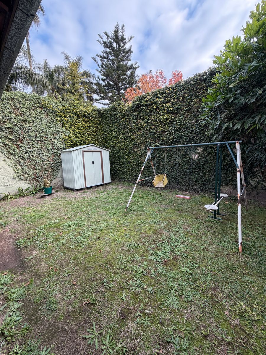 Casa en Excelente Ubicación en Banfield Oeste. - 27