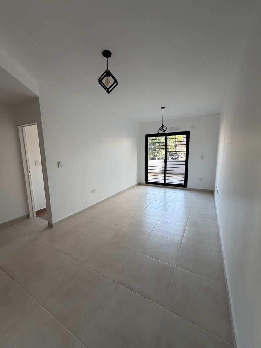 Departamento de 2 Ambientes con Terraza Propia en Banfield. - 9