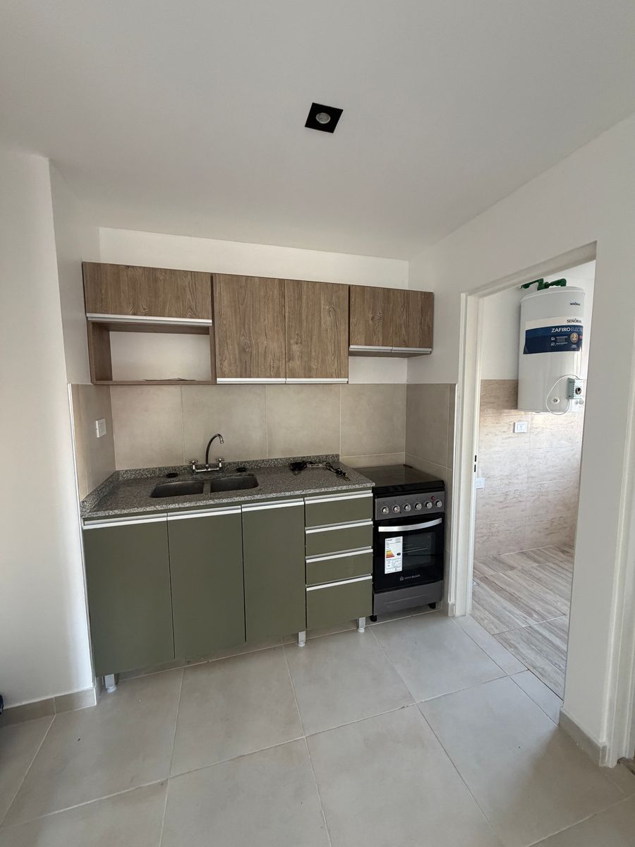 Departamento de 2 Ambientes con Terraza Propia en Banfield. - 13