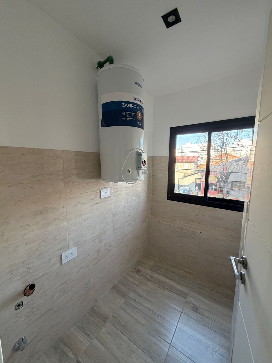 Departamento de 2 Ambientes con Terraza Propia en Banfield. - 16