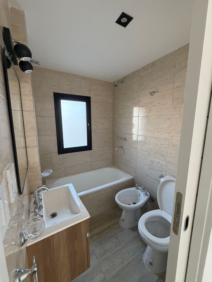 Departamento de 2 Ambientes con Terraza Propia en Banfield. - 19