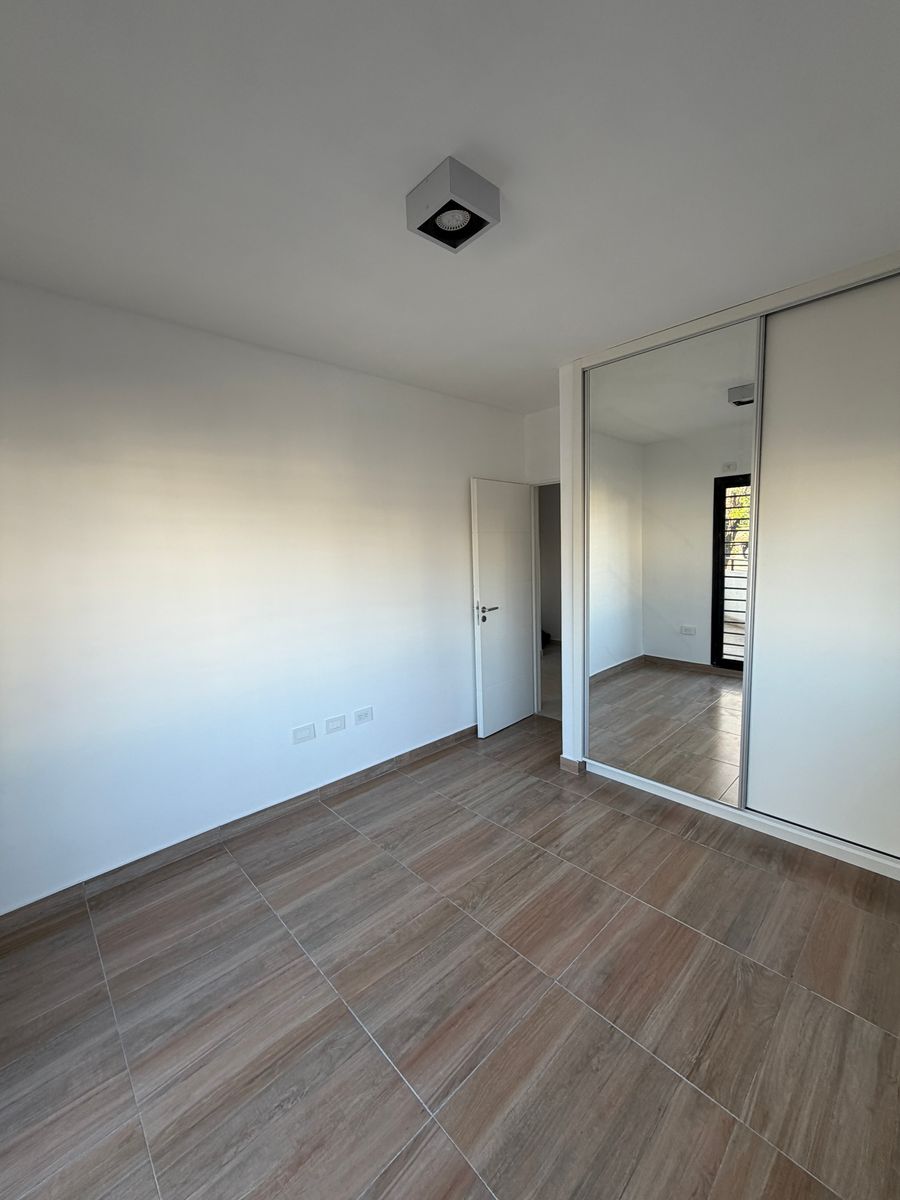 Departamento de 2 Ambientes con Terraza Propia en Banfield. - 22