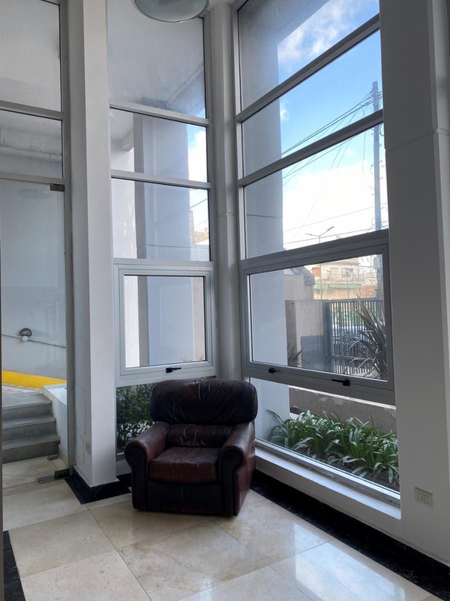 Departamento de 3 Ambientes, con Cochera y Baulera en Banfield. - 5