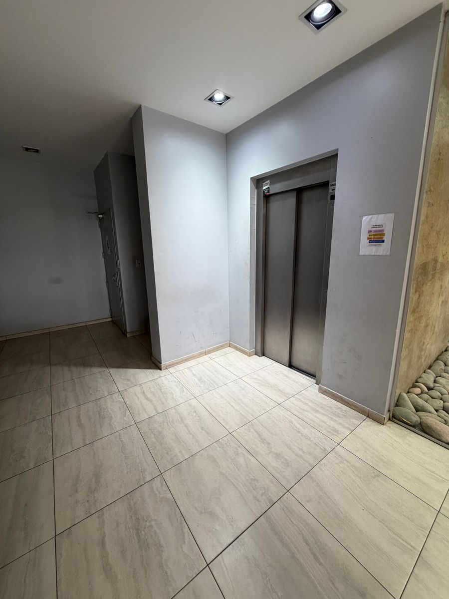 Departamento en venta, Banfield. Apto Profesional - 3