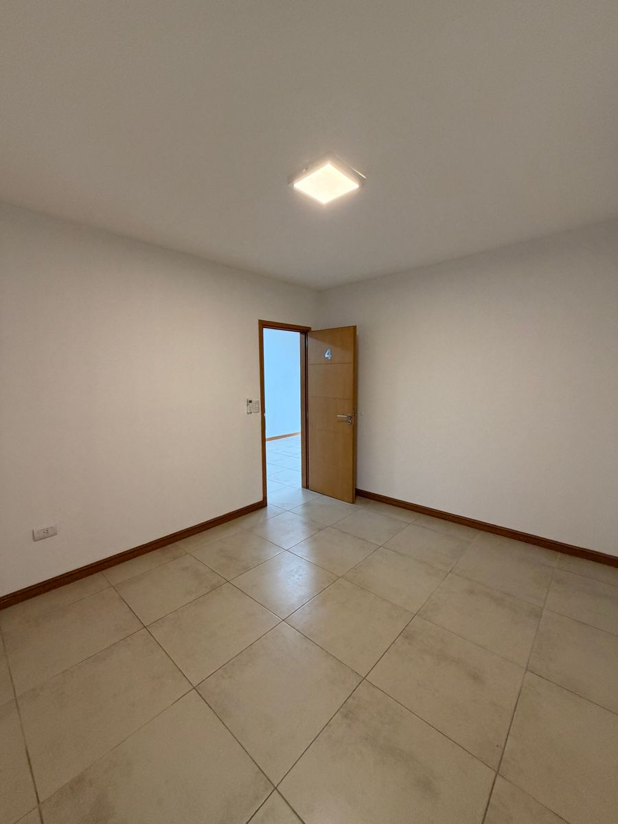 Departamento en venta, Banfield. Apto Profesional - 6