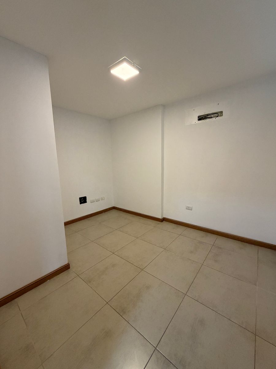 Departamento en venta, Banfield. Apto Profesional - 12