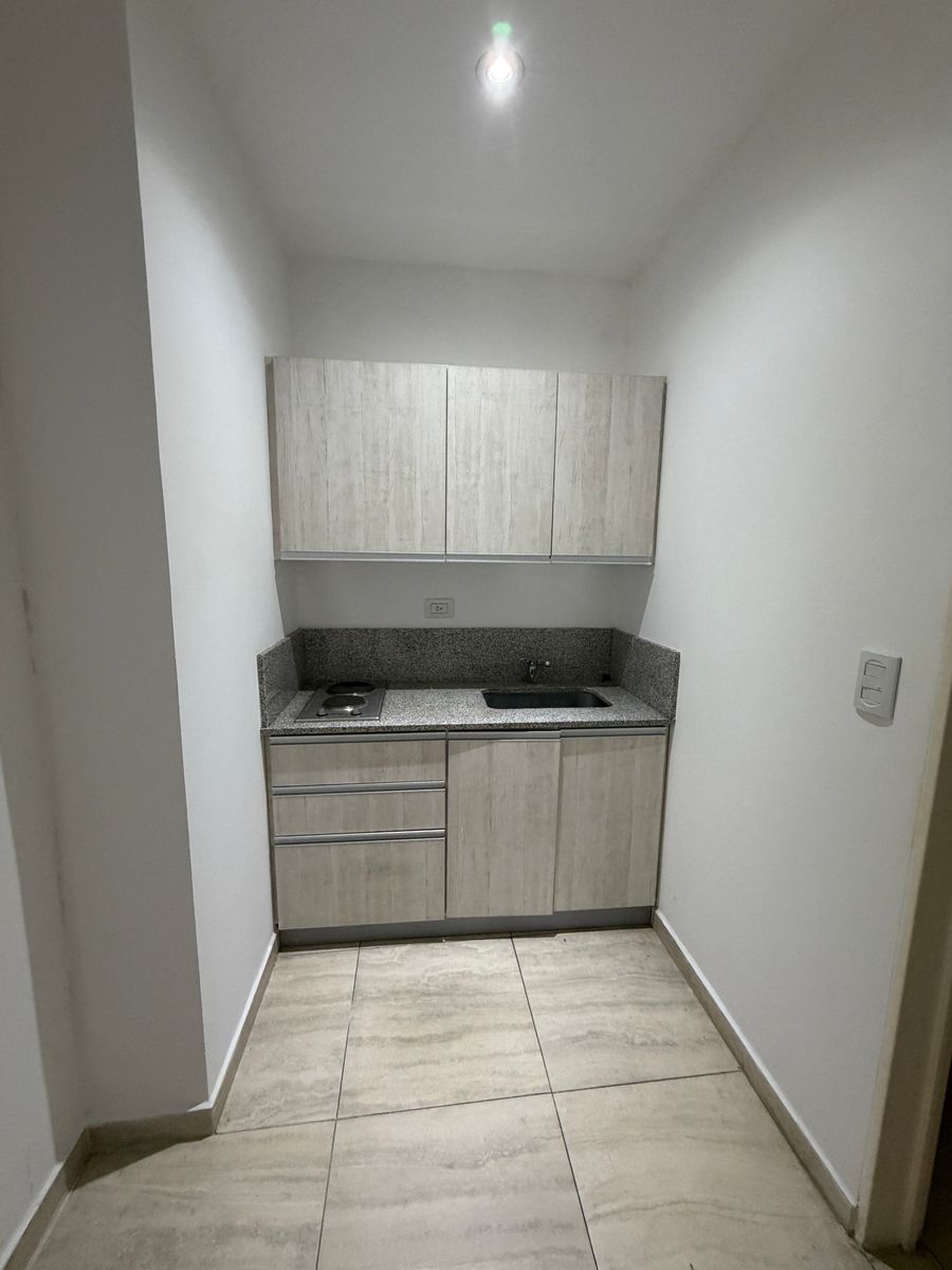 Departamento en venta, Banfield. Apto Profesional - 14