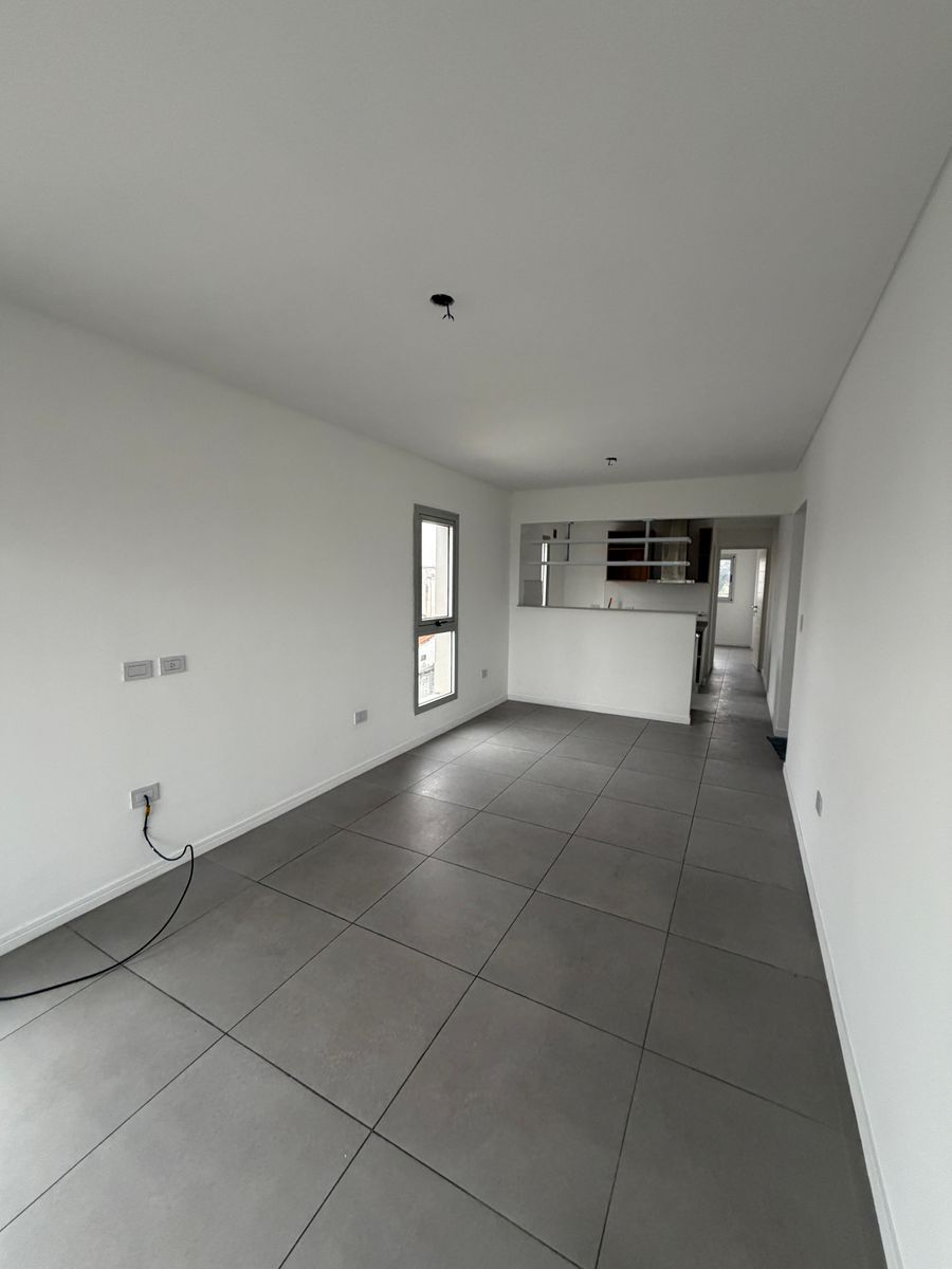 Departamento 2 Ambientes con balcon Banfield. - 6
