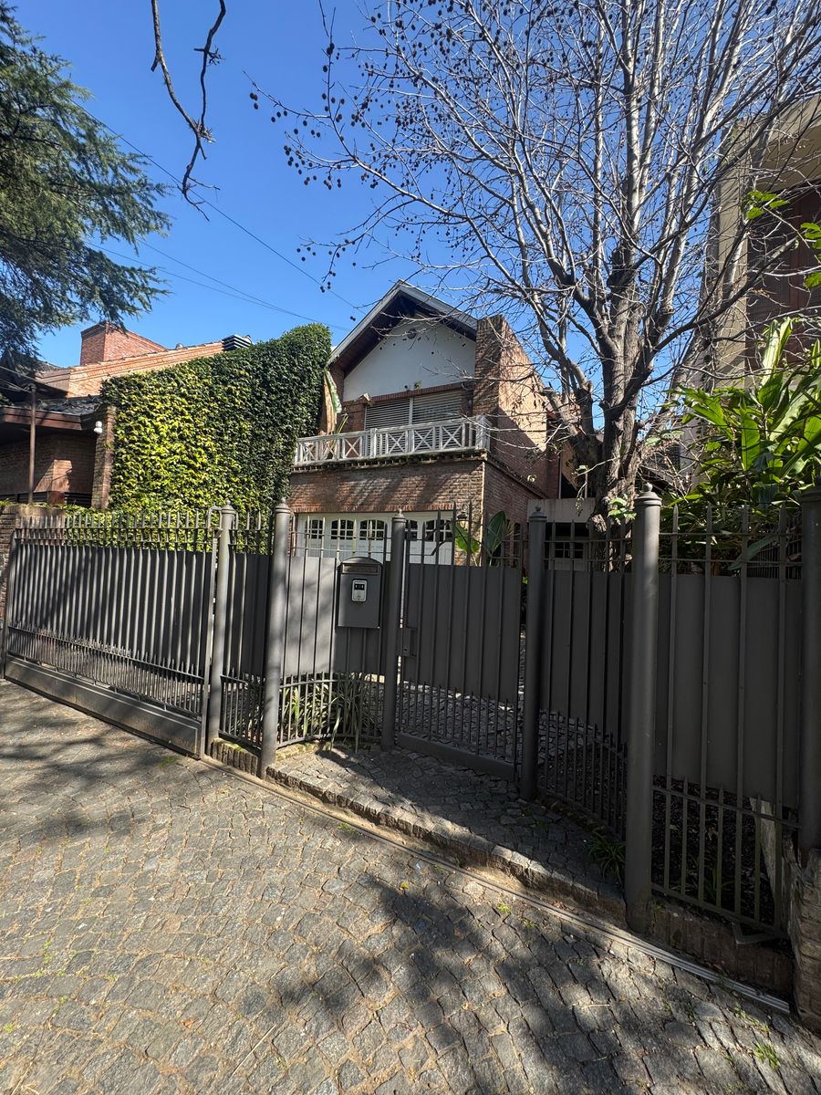 Hermosa Casa en Banfield Oeste. - 1