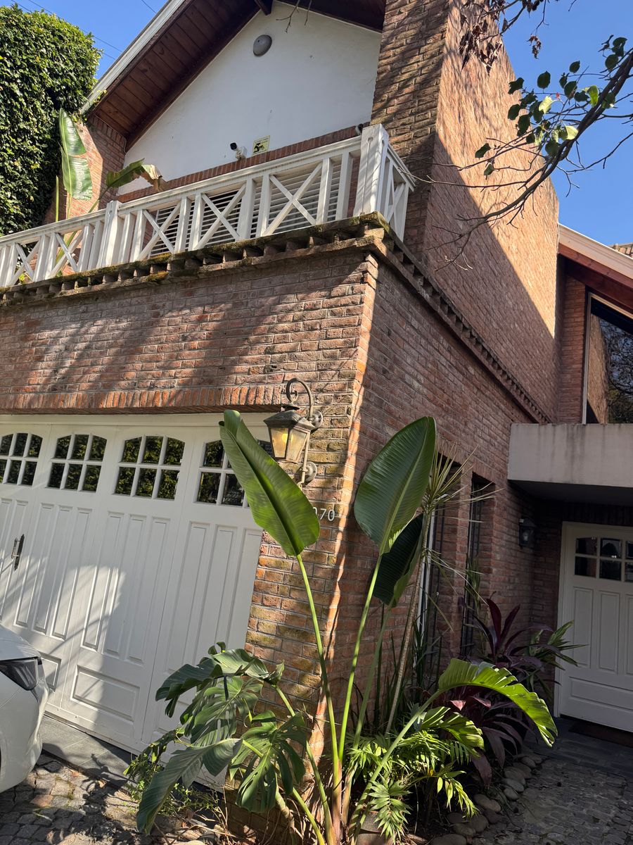 Hermosa Casa en Banfield Oeste. - 5
