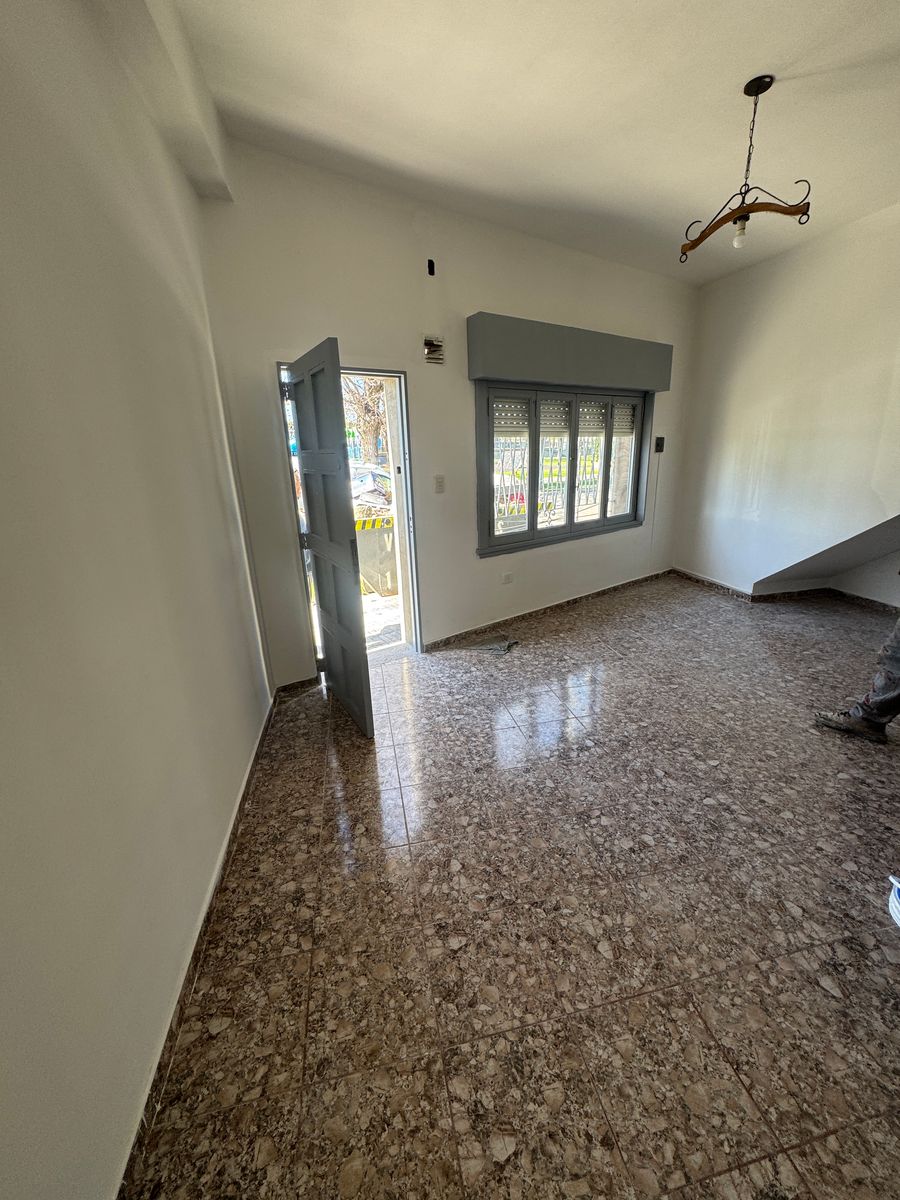 PH 2 ambientes con Patio - 2