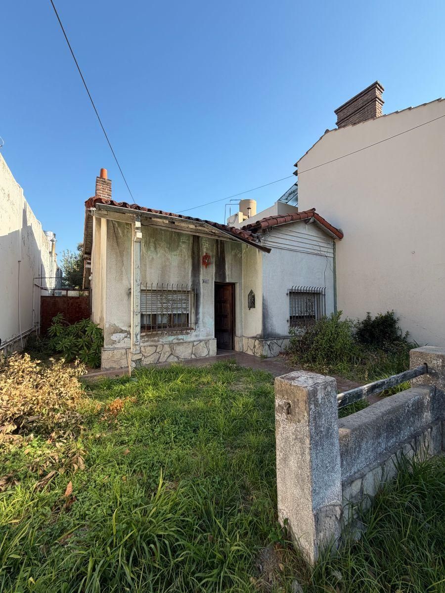 Venta Casa en Remedios de Escalada. - 1