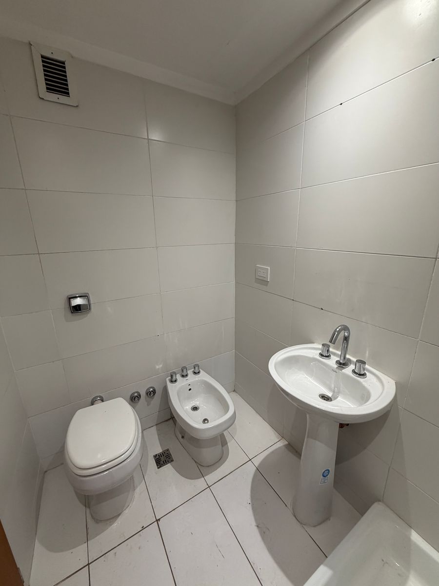 Departamento con 2 Dorm. en Alquiler en Lomas de Zamora, Gba Sur - Zonaprop - 27