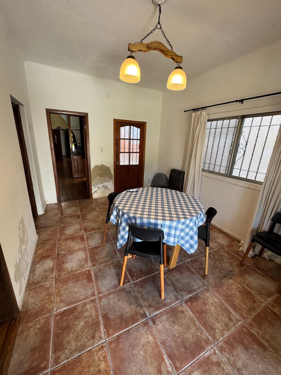Casa de 3 Amplios Ambientes en Remedios de Escalada. — foto 10