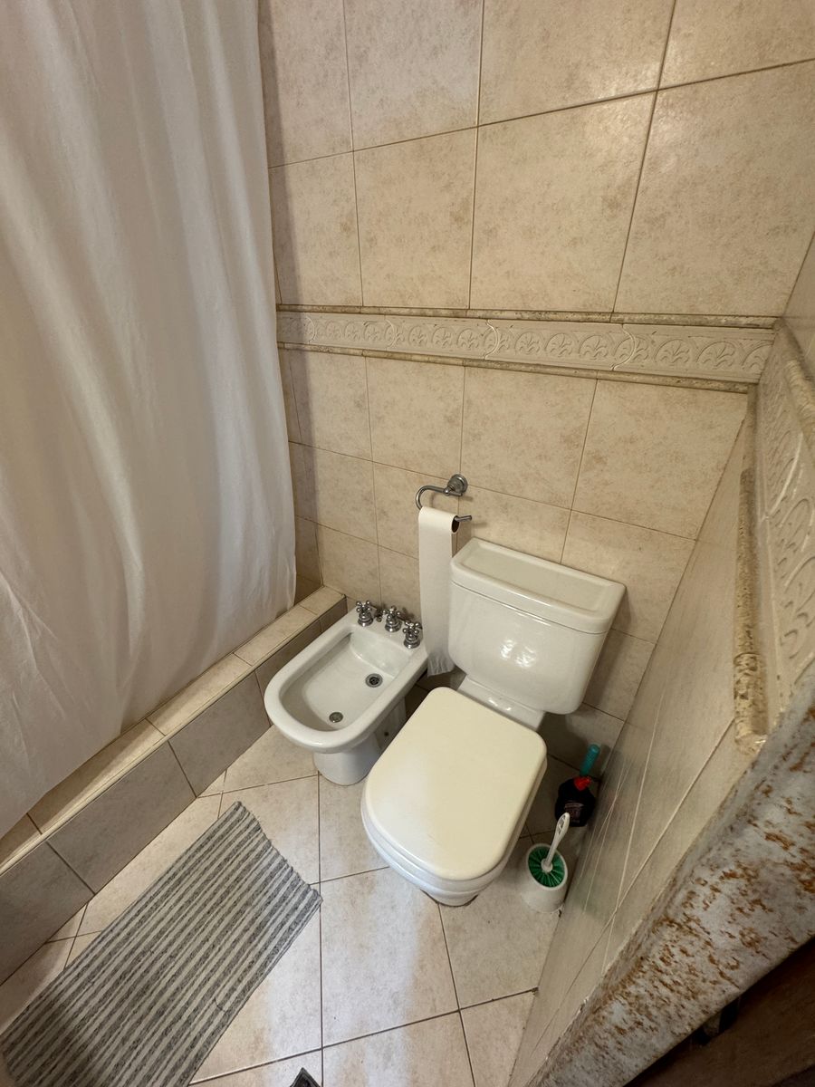 Casa de 3 Amplios Ambientes en Remedios de Escalada. - 18