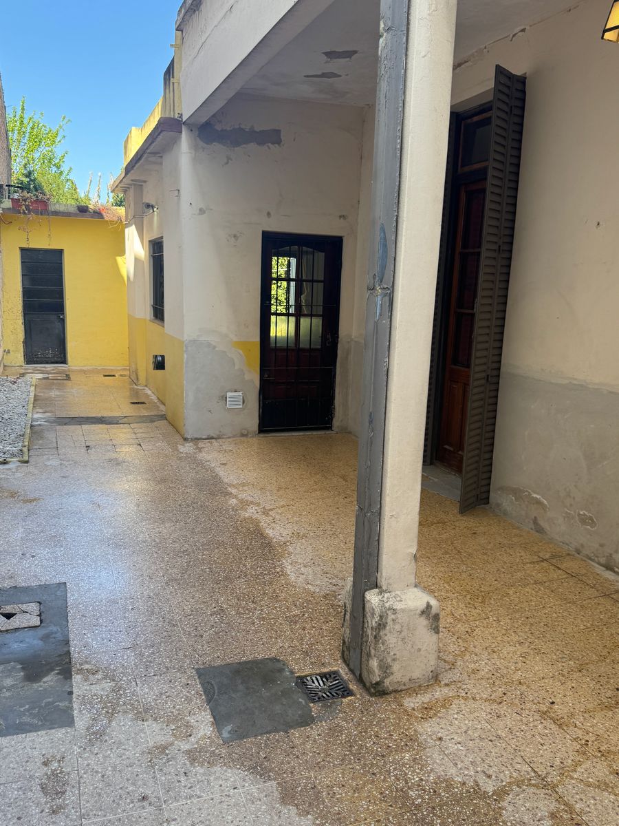 Casa de 3 Amplios Ambientes en Remedios de Escalada. - 19