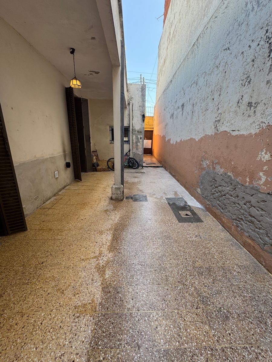 Casa de 3 Amplios Ambientes en Remedios de Escalada. - 20