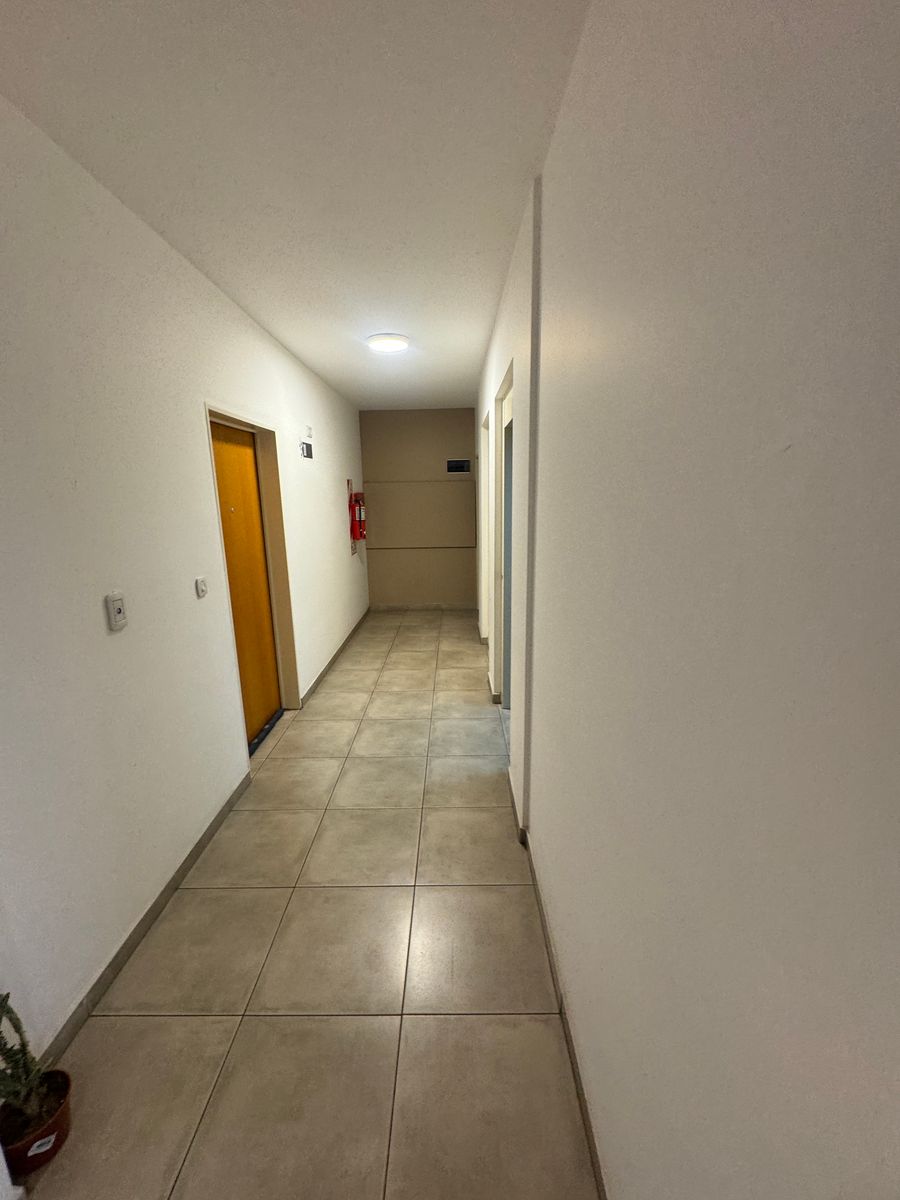 Alquiler Departamento de 2 Ambientes en Les Bruyeres, Banfield. - 9