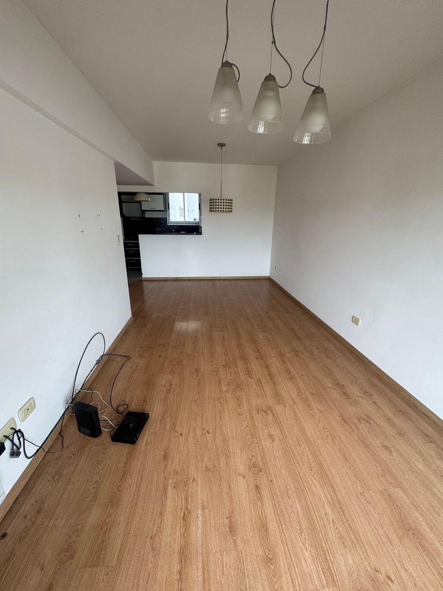 Alquiler Departamento de 2 Ambientes en Les Bruyeres, Banfield. - 15