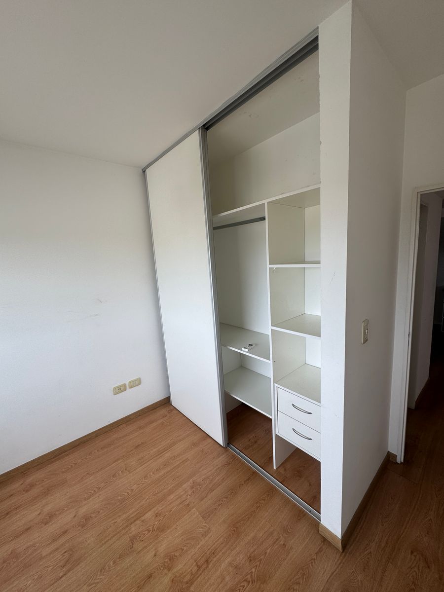 Alquiler Departamento de 2 Ambientes en Les Bruyeres, Banfield. - 19