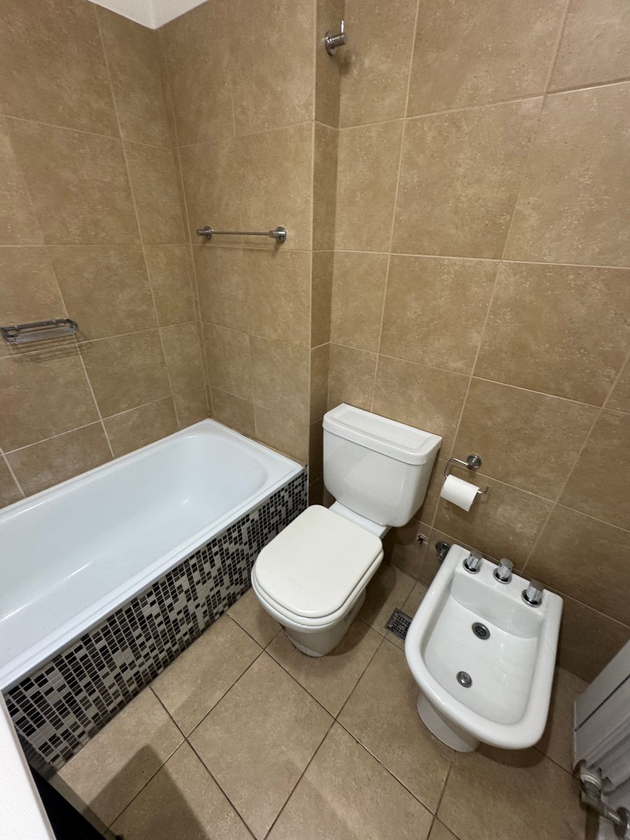 Alquiler Departamento de 2 Ambientes en Les Bruyeres, Banfield. - 21