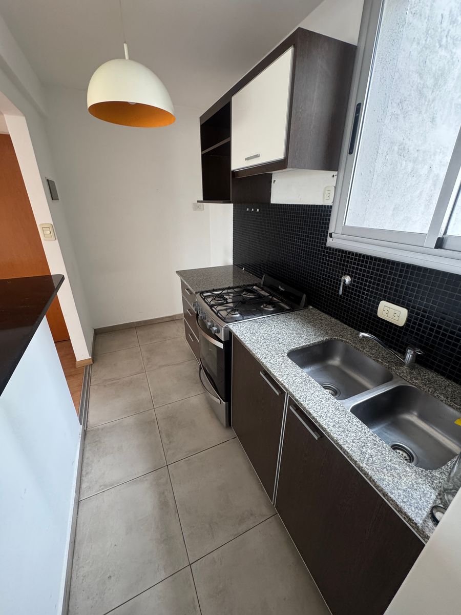 Alquiler Departamento de 2 Ambientes en Les Bruyeres, Banfield. - 23