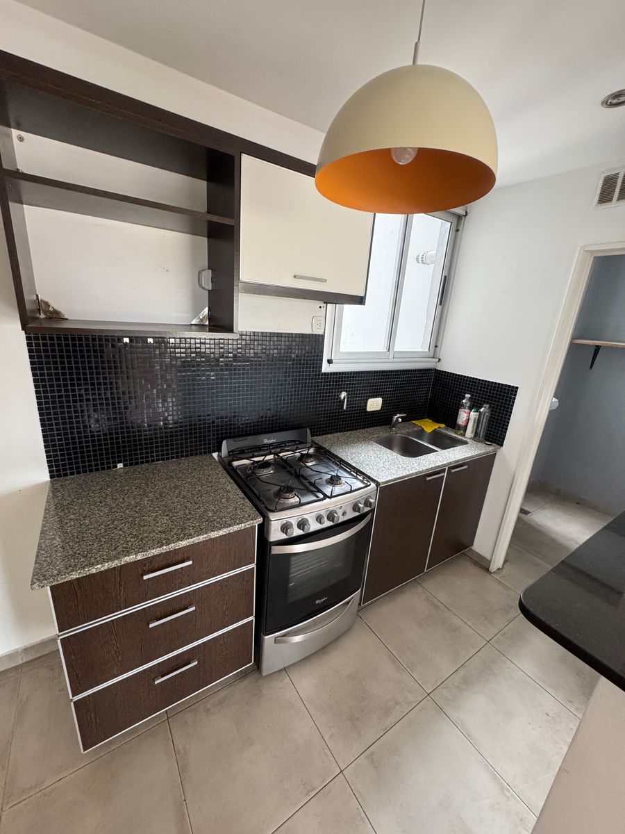 Alquiler Departamento de 2 Ambientes en Les Bruyeres, Banfield. - 25