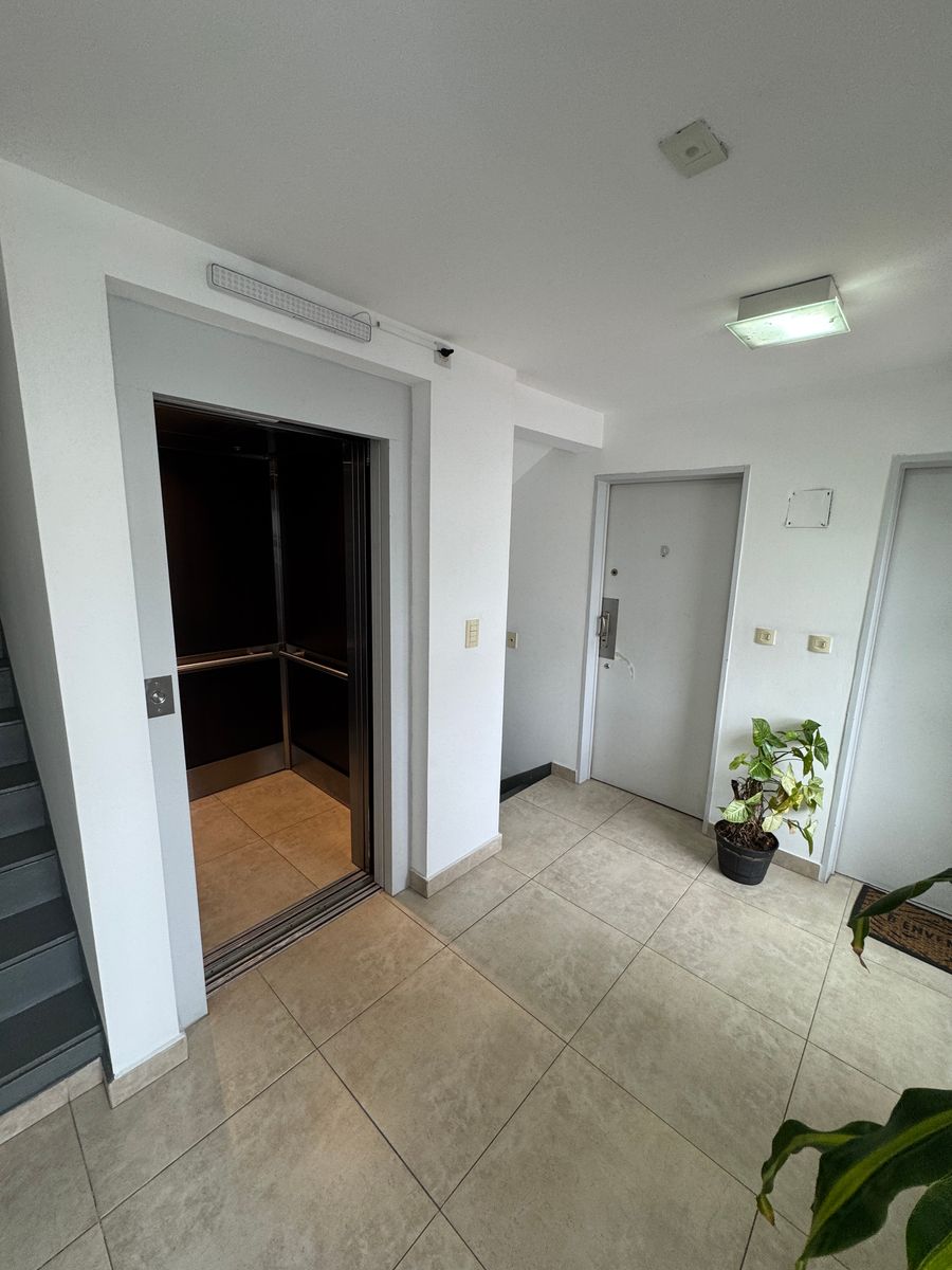 Alquiler Departamento Monoambiente en Banfield. - 11
