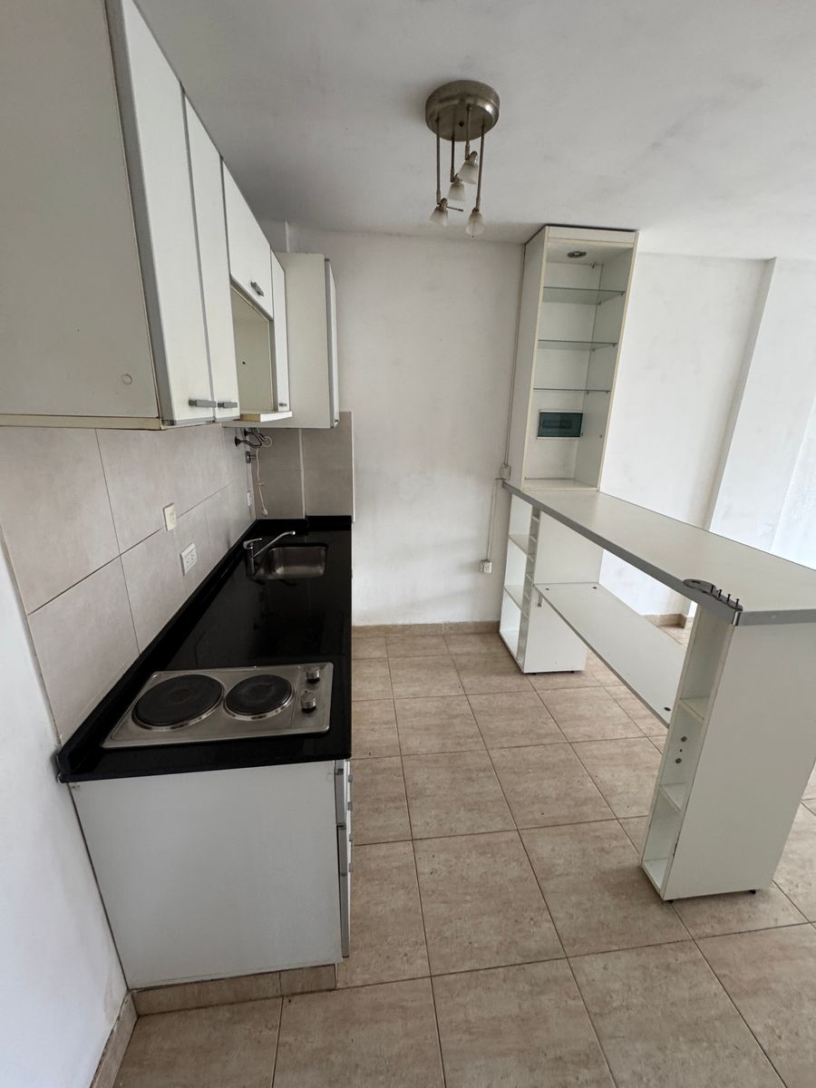 Alquiler Departamento Monoambiente en Banfield. - 13