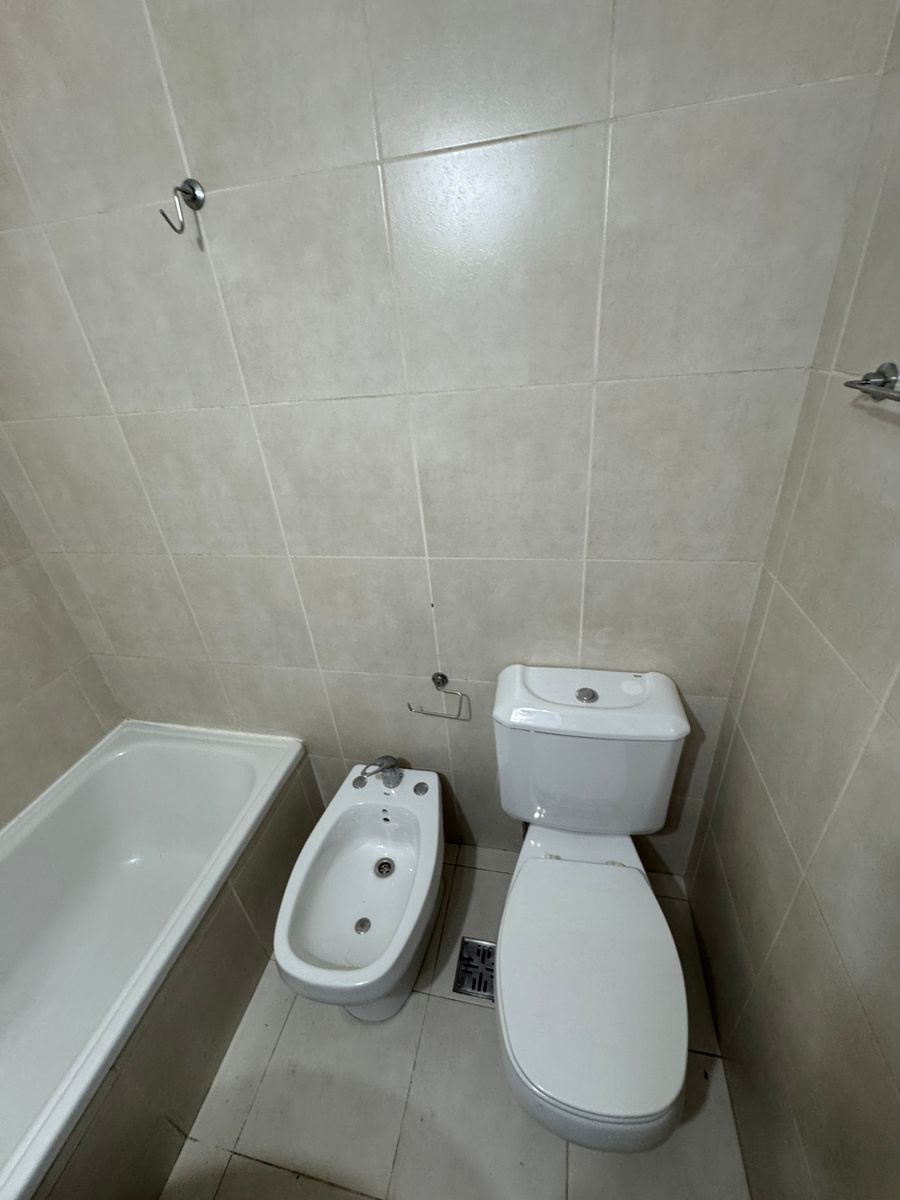 Alquiler Departamento Monoambiente en Banfield. - 23