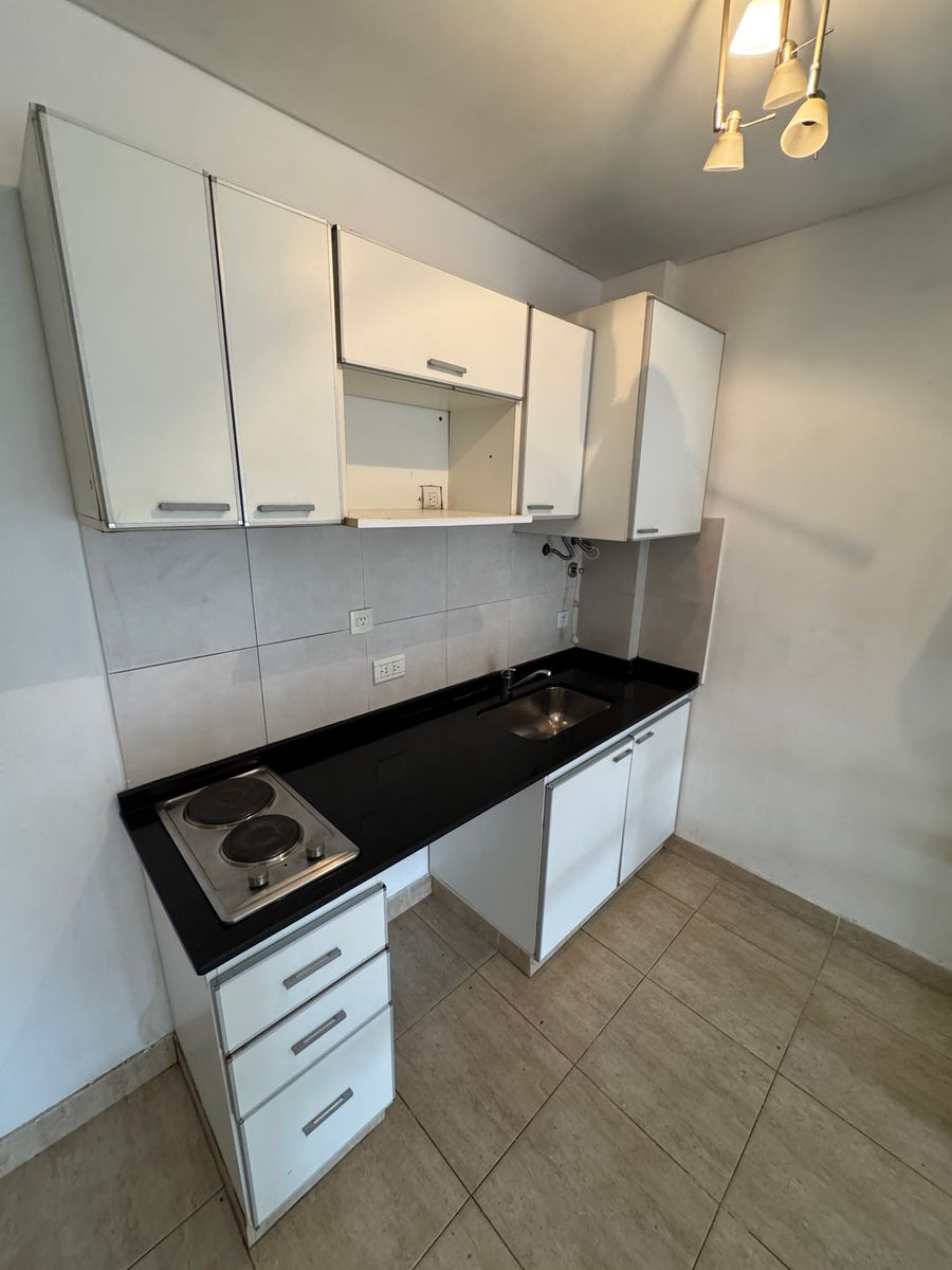 Alquiler Departamento Monoambiente en Banfield. - 26