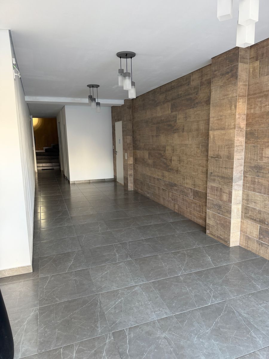 Departamento de 2 Ambientes con Terraza Propia en Banfield. — foto 4