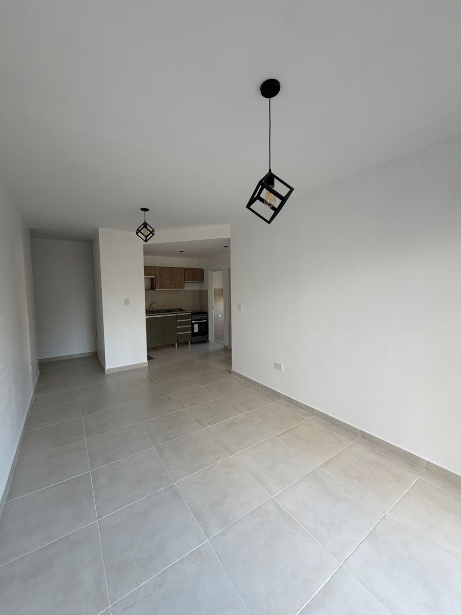 Departamento de 2 Ambientes con Terraza Propia en Banfield. — foto 11