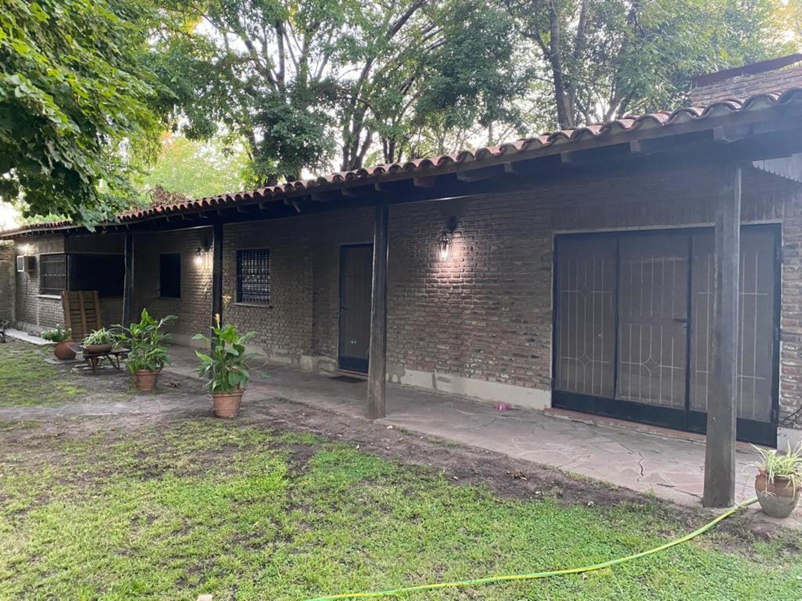 CASA QUINTA EN BARRIO CORIMAYO, BURZACO. - 7