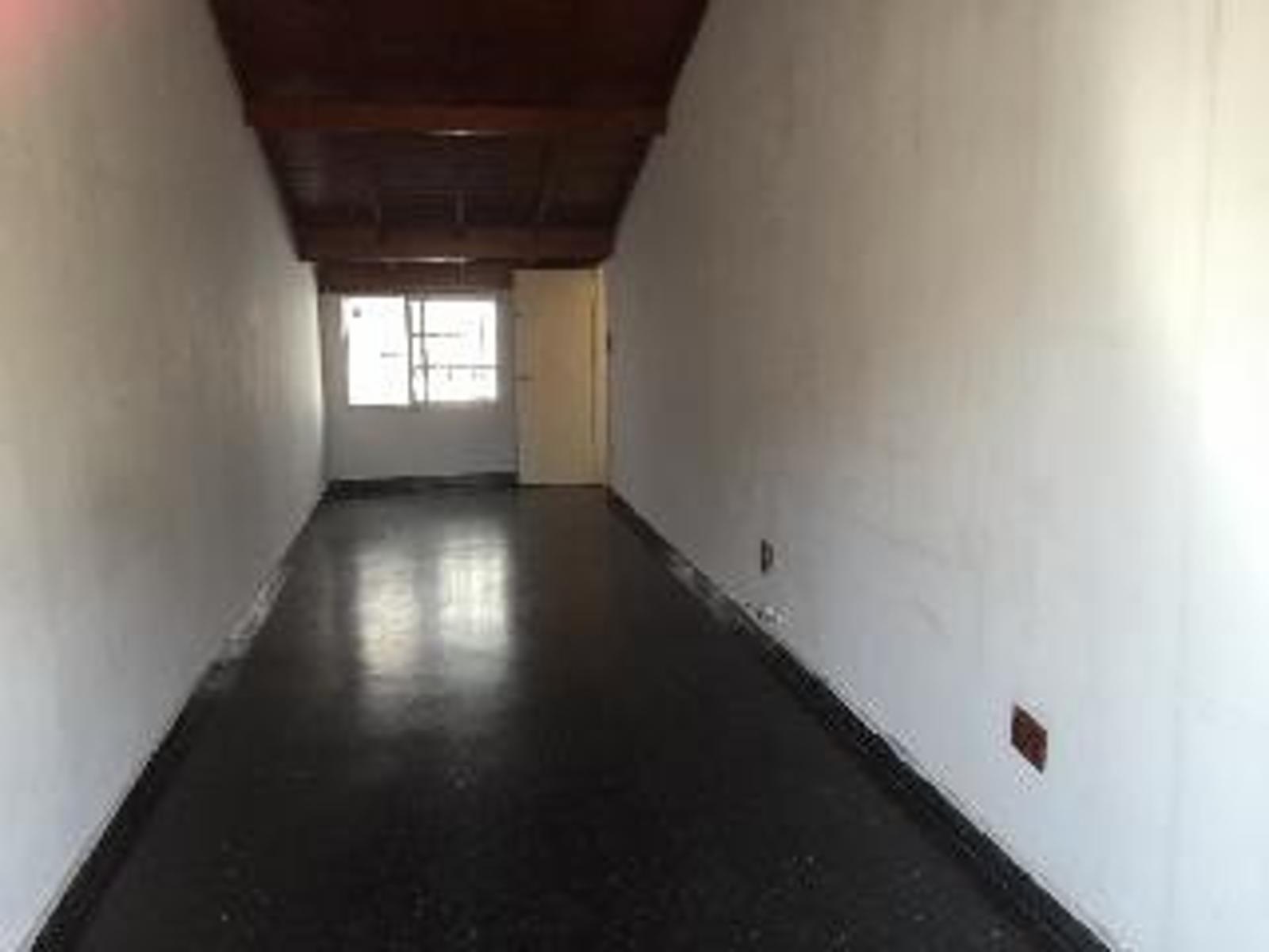 Casa 3 ambientes con cochera en Banfield, — foto 15