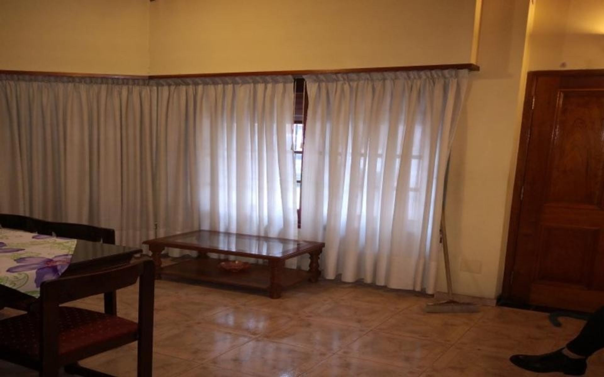 Casa tipo Chalet 2 plantas 3 Dormitorios 2 Baños Cochera y Dep de Servicio — foto 2