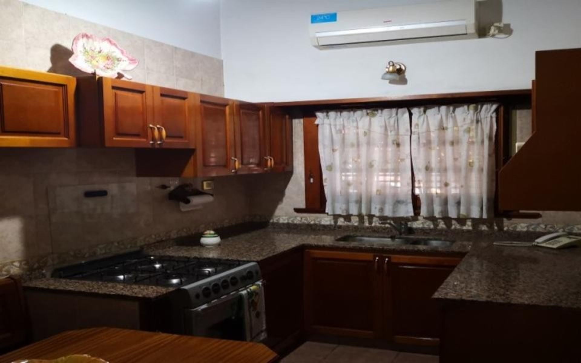 Casa tipo Chalet 2 plantas 3 Dormitorios 2 Baños Cochera y Dep de Servicio — foto 5