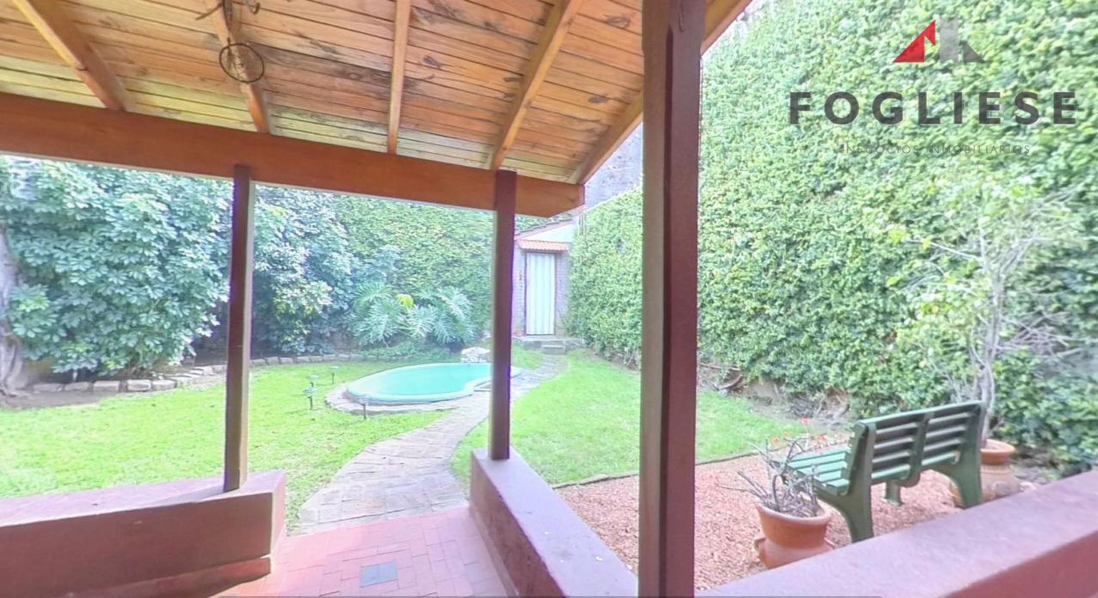 Excelente Casa de 5 Amb con Pileta, Jardin, Quincho, Garage — foto 12