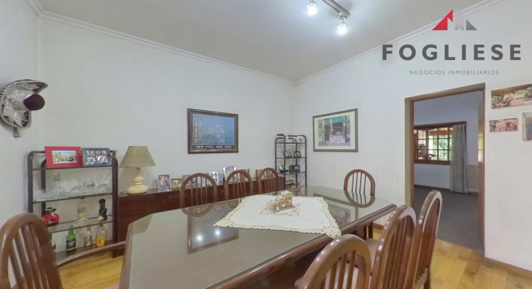 Excelente Casa de 5 Amb con Pileta, Jardin, Quincho, Garage — foto 13