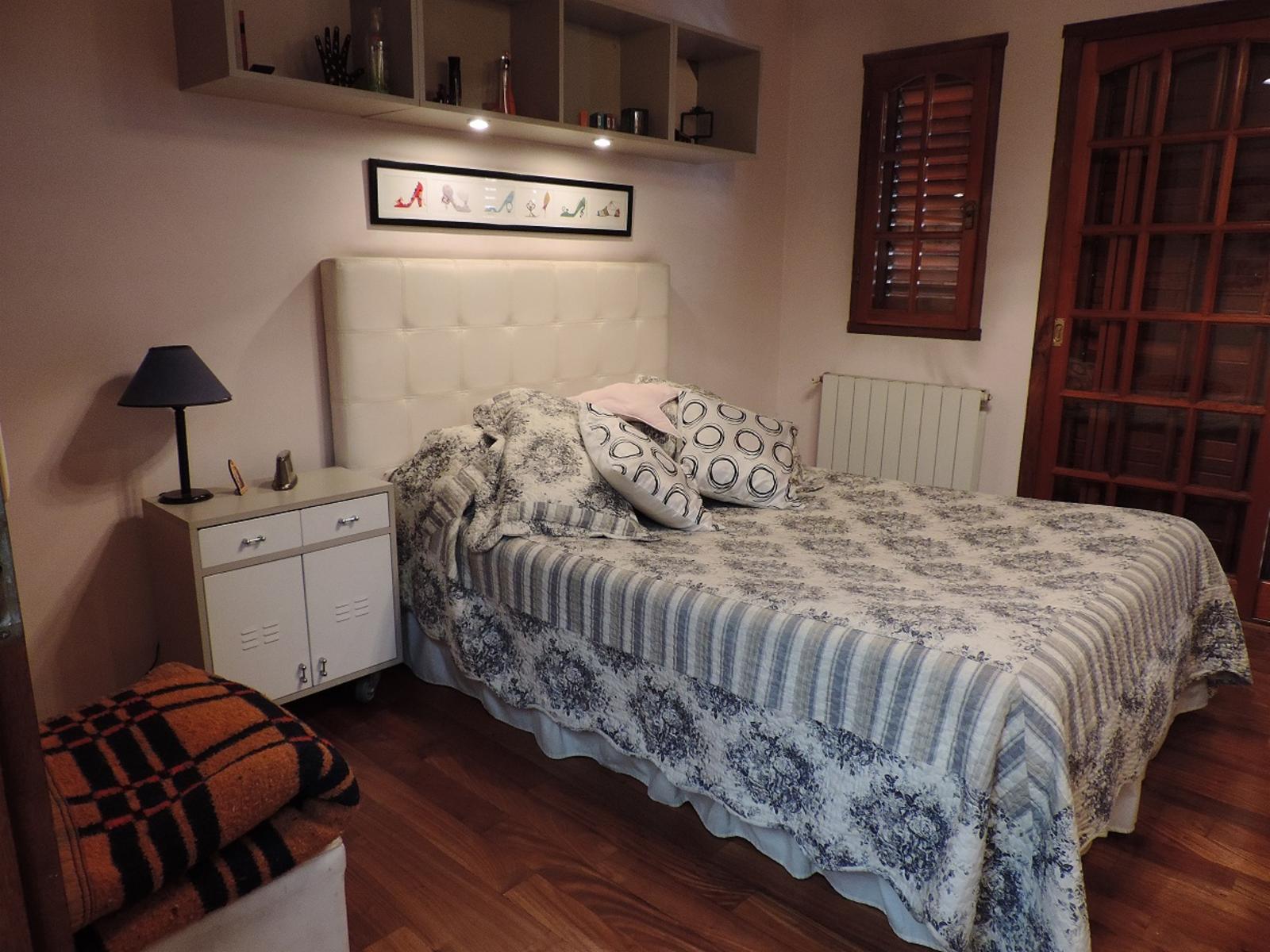 Excelente Casa de 5 Amb, Garage, Parque, Quincho - 14